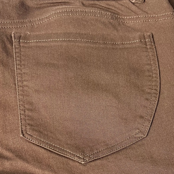 Democracy Brown Ankle Length Stretch Pants - Picture 7 of 12